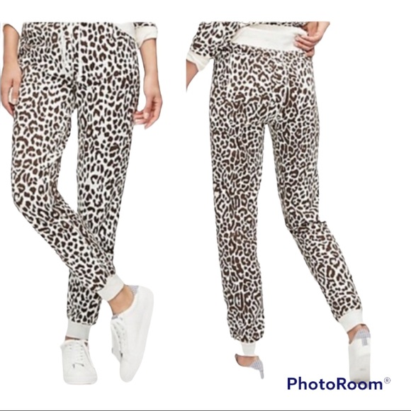 J. Crew Pants - J. crew vintage fleece leopard joggers | NWOT | style ae 346 | Size